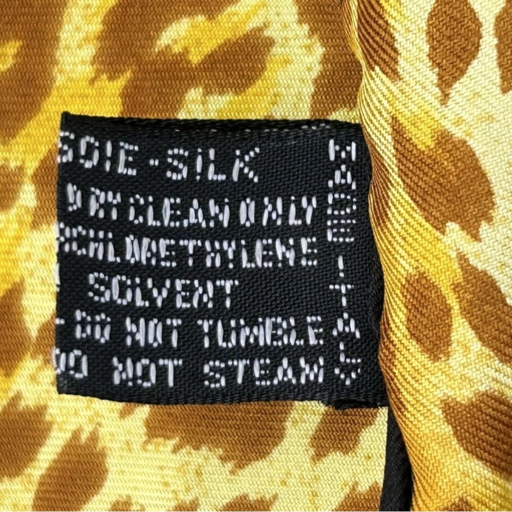 Vintage Atelier Versace Leopard Print Barocco Baroque Black & Gold Silk Scarf - Picture 4 of 15